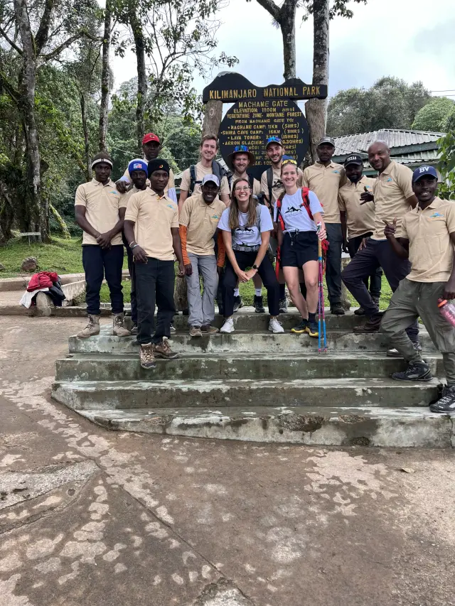 Group photo at the park sign